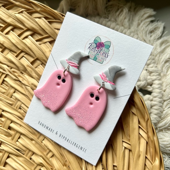 Pink Ghosts, funky style, fun 70s, fall ghosts, Halloween earrings, retro - Picture 1 of 1